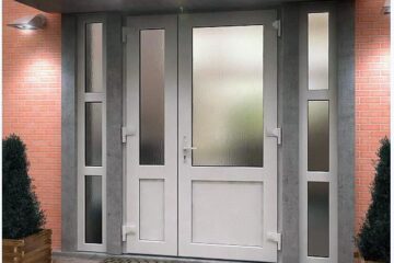 Полуторные входные двери
