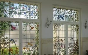 Витражные окна в частном доме