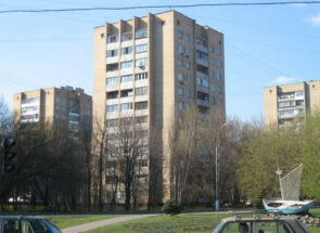 Остекление балкона Тишинской башне