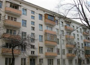 Серия дома 1-515/5 с пластиковым остеклением