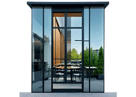 Остекление веранды или террасы для летнего кафе